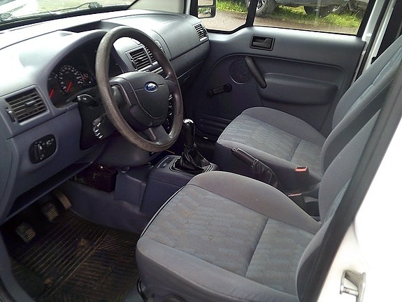 Ford Transit Connect 4 of 4
