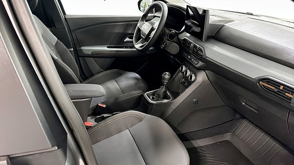 Dacia Sandero 3 of 12