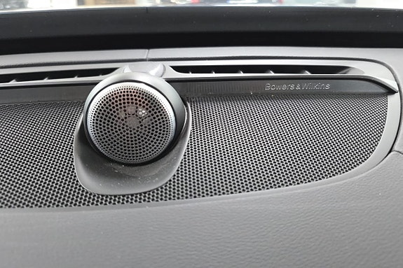 Volvo XC90 25 of 27