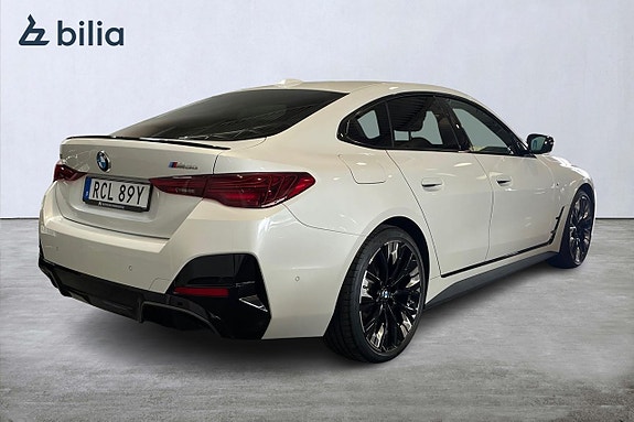 BMW i4 17 of 18