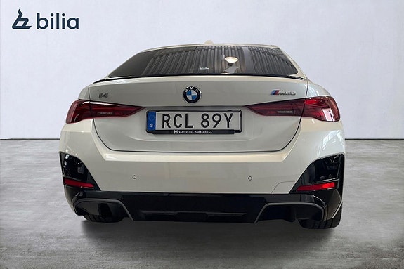 BMW i4 4 of 5