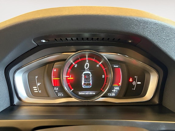 Volvo V60 12 of 22