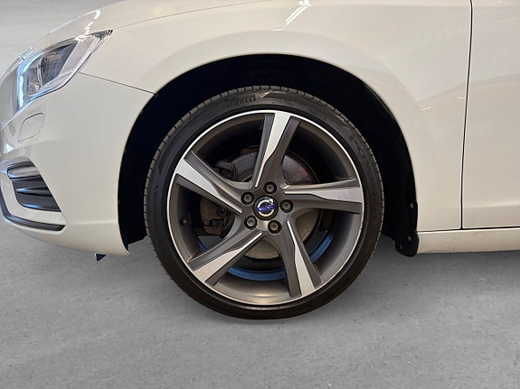 Volvo V60 8 of 22