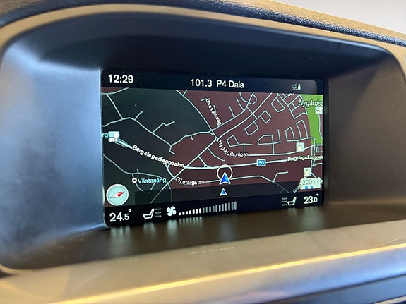 Volvo V60 17 of 22