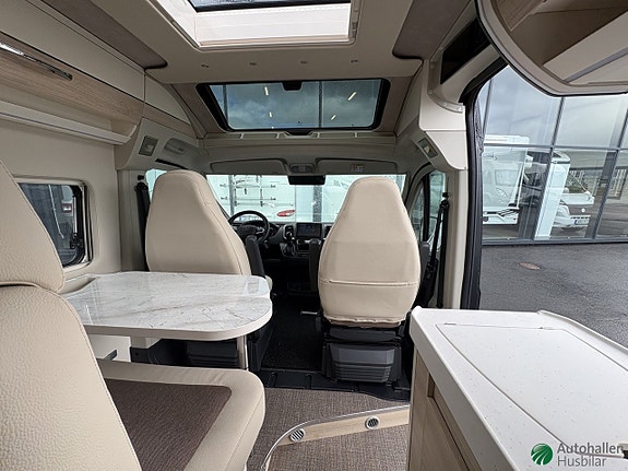 Eura Mobil 635 EB / 4250kg / Automat / Långbädd 10 of 11