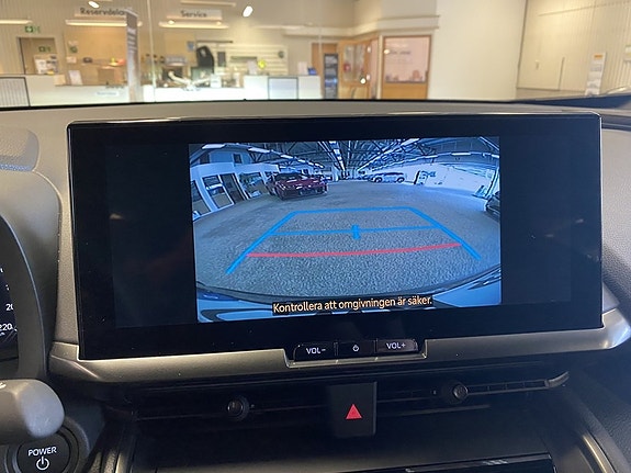 Toyota C-HR 10 of 20