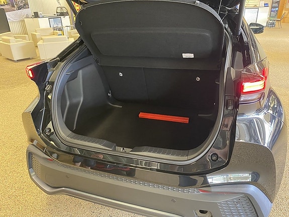Toyota C-HR 5 of 20