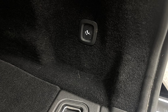 Volvo XC60 25 of 27