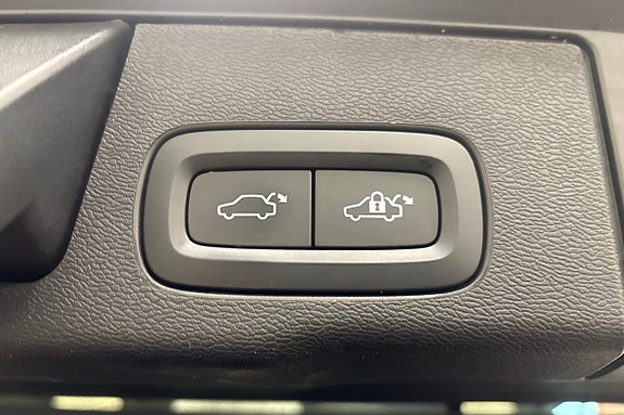 Volvo XC60 20 of 27