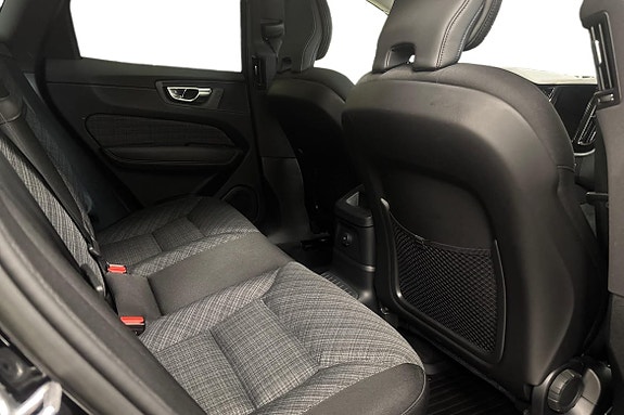 Volvo XC60 11 of 27