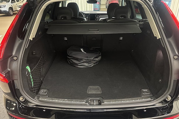 Volvo XC60 13 of 27