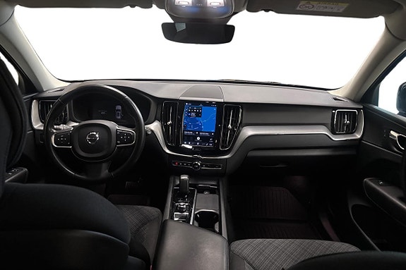 Volvo XC60 9 of 27