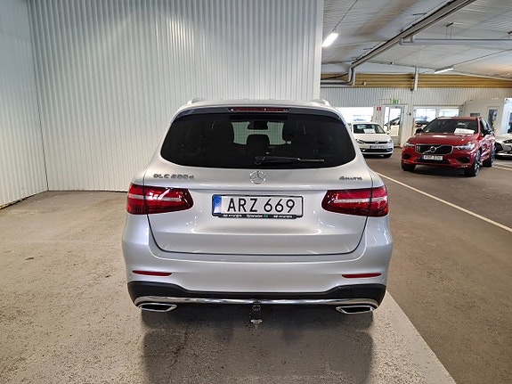 Mercedes-Benz GLC250 d 4 of 5