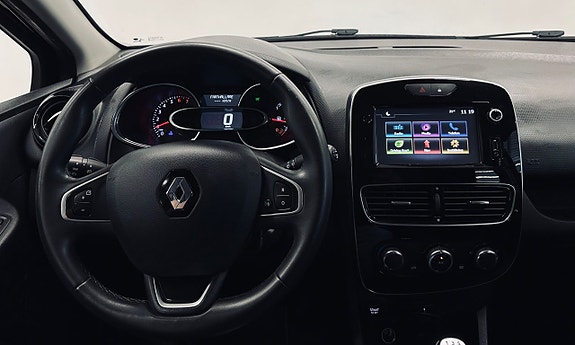 Renault Clio 13 of 13
