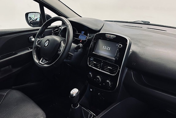 Renault Clio 12 of 13