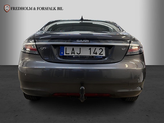 Saab 9-5 4 of 5
