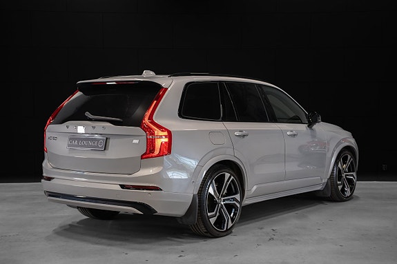 Volvo XC90 3 of 5