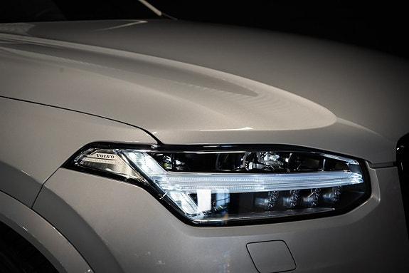 Volvo XC90 22 of 30