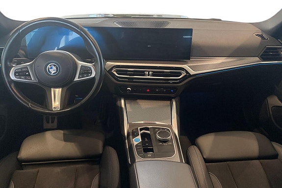 BMW i4 8 of 18