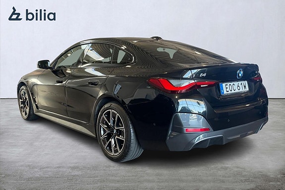 BMW i4 2 of 18