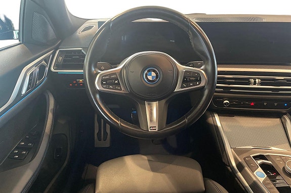 BMW i4 9 of 18