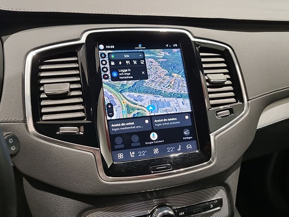 Volvo XC90 12 of 18