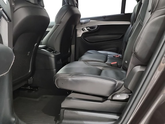 Volvo XC90 6 of 18