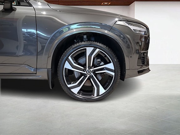 Volvo XC90 9 of 18