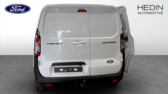 Ford Courier 7 of 9