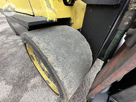 Hyster E-120B 24 of 27