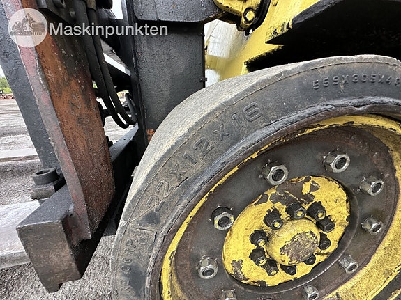 Hyster E-120B 20 of 27