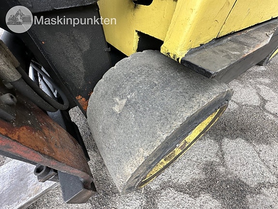 Hyster E-120B 19 of 27