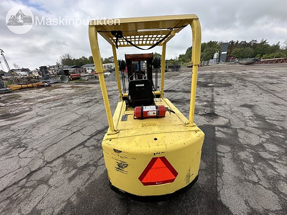 Hyster E-120B 6 of 27
