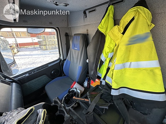 Volvo fm7 brädgårdsbil/kranbil 19 of 27