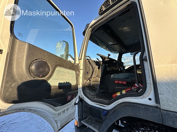 Volvo fm7 brädgårdsbil/kranbil 10 of 27
