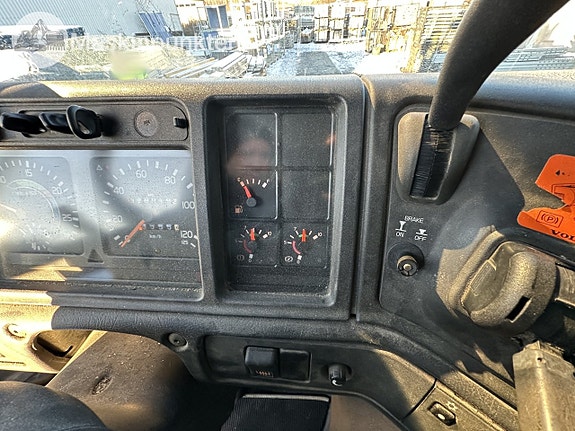 Volvo fm7 brädgårdsbil/kranbil 24 of 27