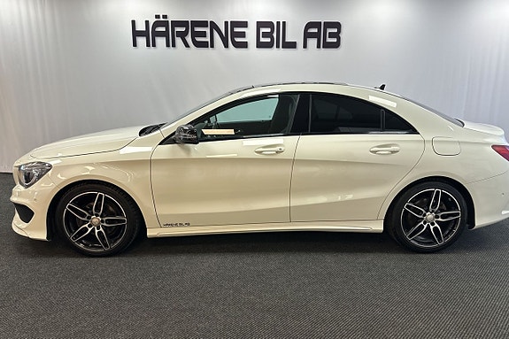 Mercedes-Benz CLA200 2 of 5