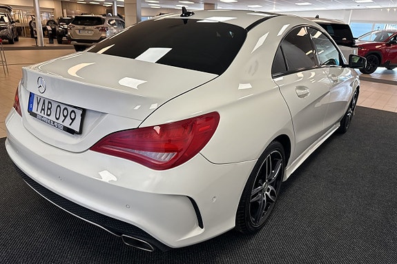 Mercedes-Benz CLA200 5 of 5