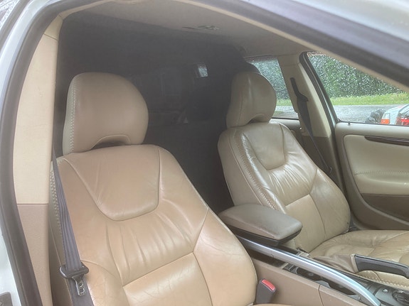 Volvo XC70 6 of 10