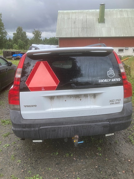 Volvo XC70 4 of 10