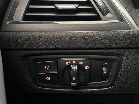BMW 118i 14 of 30