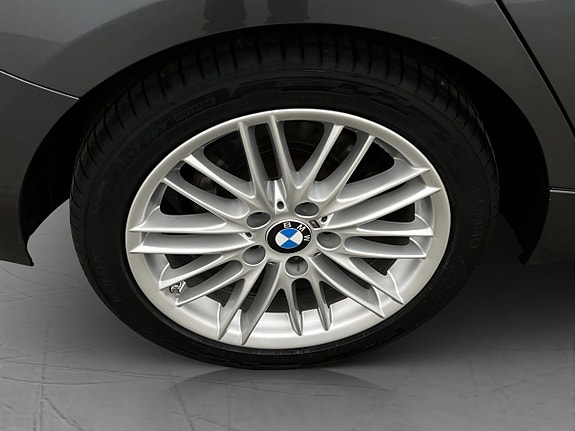 BMW 118i 28 of 30