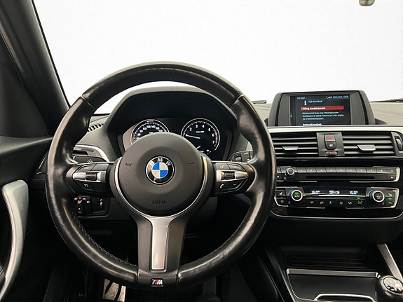 BMW 118i 13 of 30