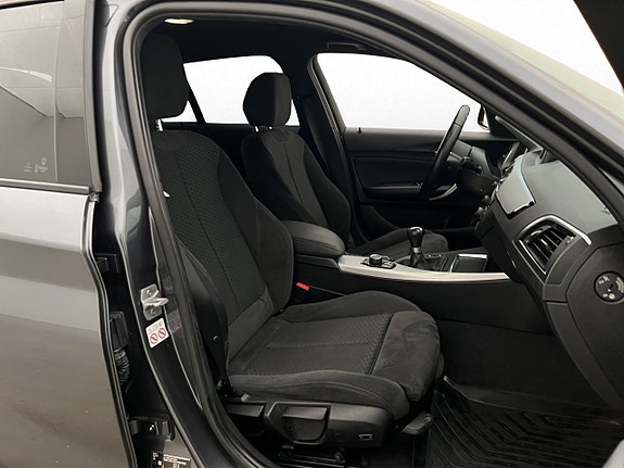 BMW 118i 24 of 30
