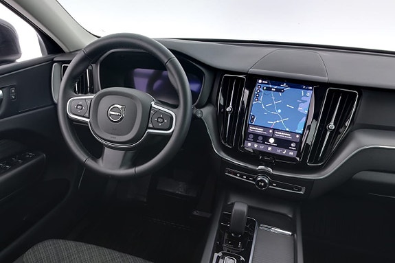 Volvo XC60 8 of 17