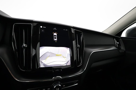 Volvo XC60 13 of 17