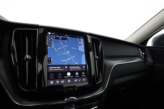 Volvo XC60 12 of 17