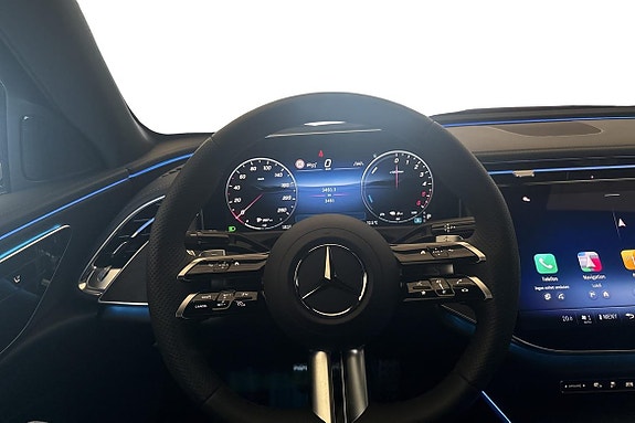 Mercedes-Benz E300 de 11 of 23