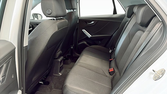 Audi Q2 11 of 12