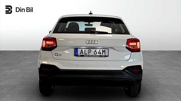 Audi Q2 5 of 12